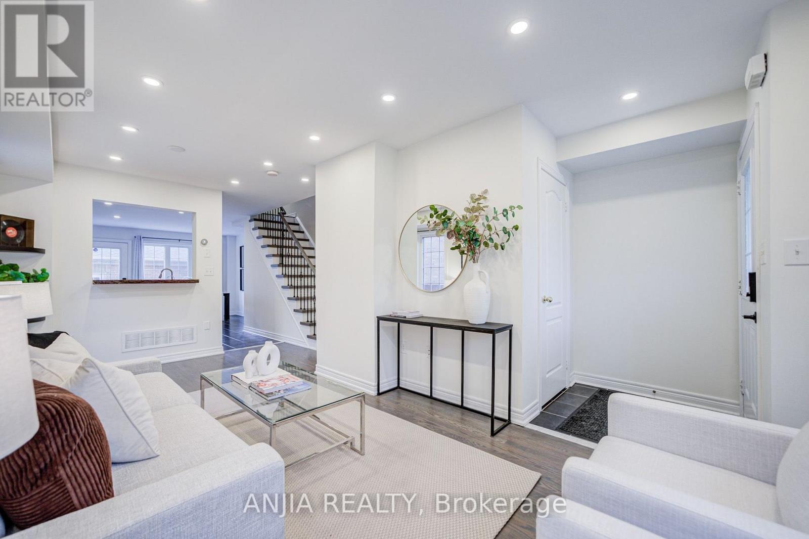 375 WHITE’S HILL AVENUE, Markham photo 9