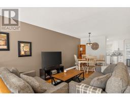 Family room - 4437 Harper Avenue, Ottawa, ON K1J1C9 Photo 7