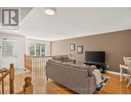Bedroom - 4437 Harper Avenue, Ottawa, ON K1J1C9 Photo 9