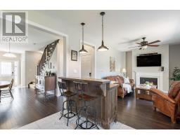 207 Springfield Crescent, Clearview, ON L0M1S0 Photo 11