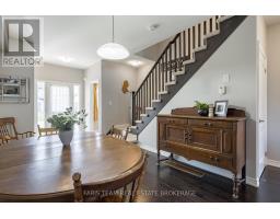 207 Springfield Crescent, Clearview, ON L0M1S0 Photo 12