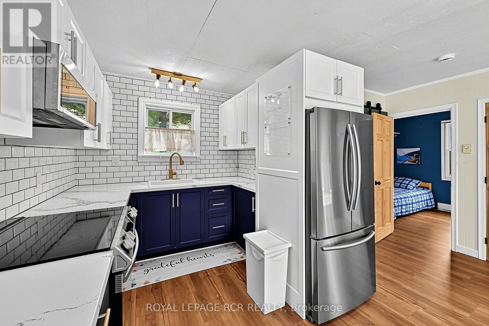 3004 MOYNES ROAD - 22