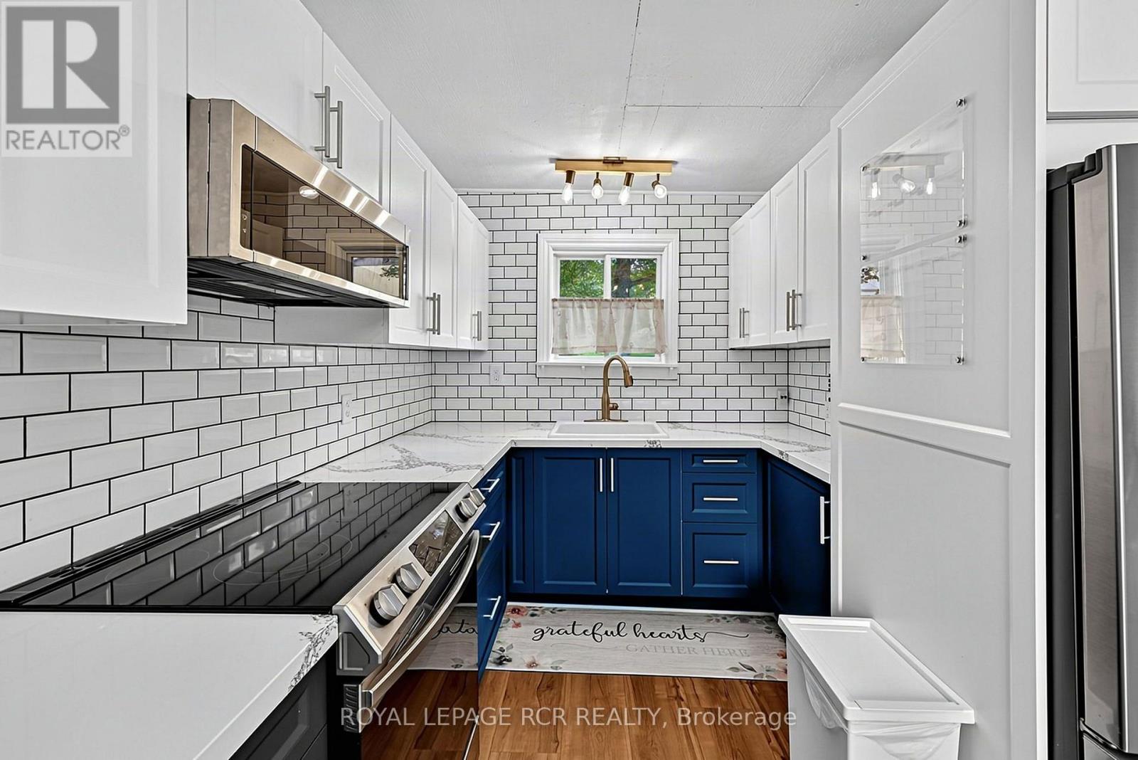 3004 MOYNES ROAD - 23