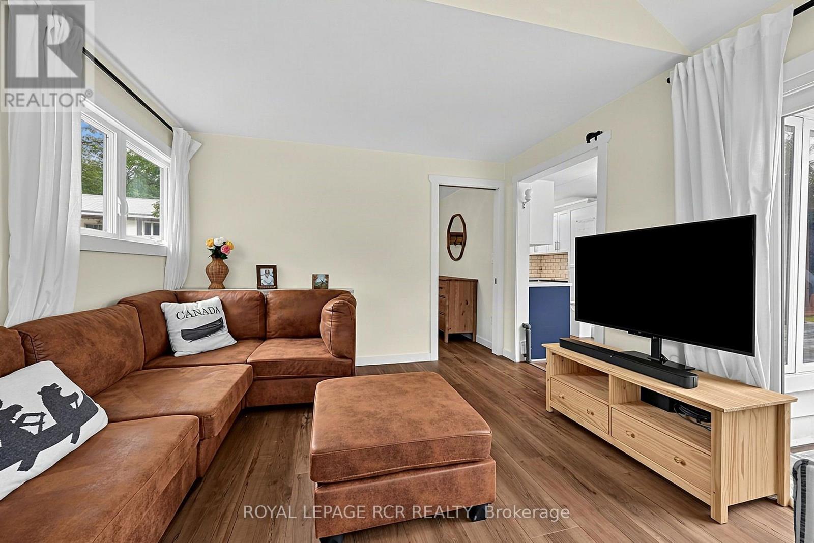 3004 MOYNES ROAD - 27