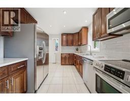 Foyer - 271 Park Avenue, Brantford, ON N3S5K8 Photo 13