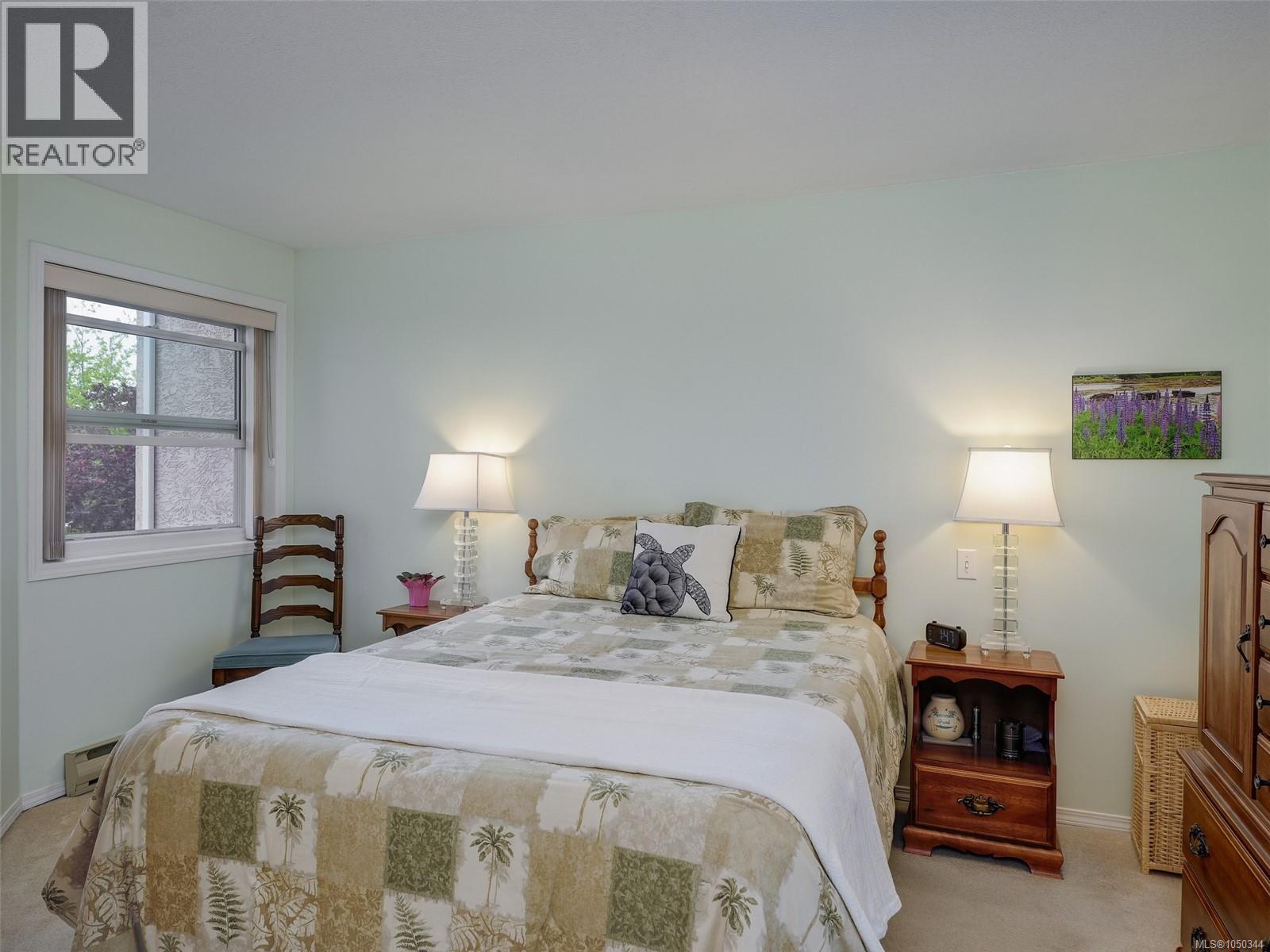 #202 7070 West Saanich Rd - 10