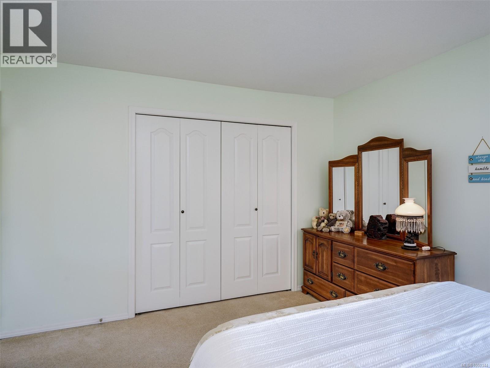 #202 7070 West Saanich Rd - 11
