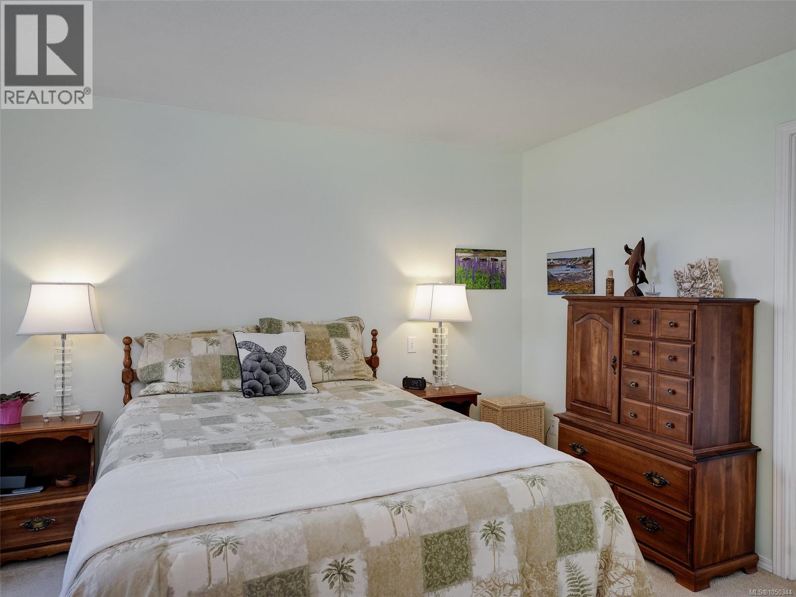 #202 7070 West Saanich Rd - 12