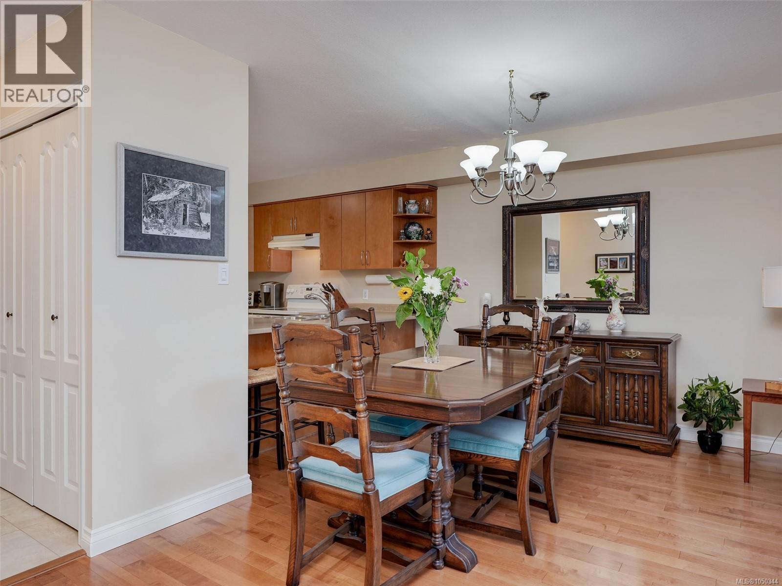 #202 7070 West Saanich Rd - 5