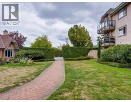 202 7070 West Saanich Rd, Central Saanich, BC V8M1P5 Photo 20