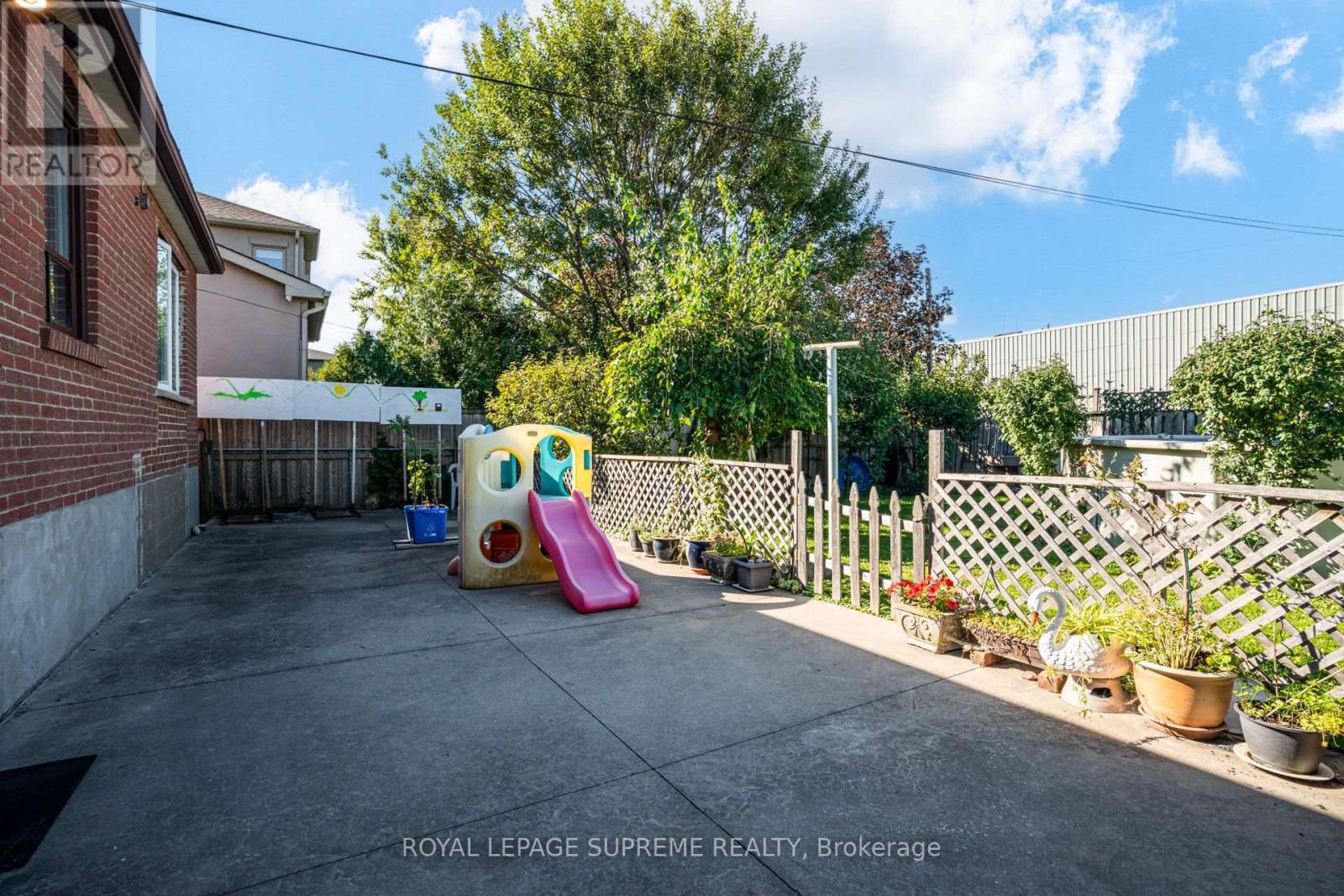 136 WINSTON PARK BOULEVARD - Image 31