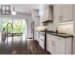 18 Matthew Court, Toronto, ON M9B0C1 Photo 9