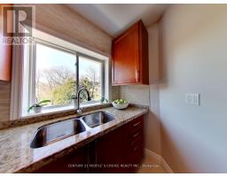 Office - 63 Stephen Drive, Toronto, ON M8Y3M8 Photo 6