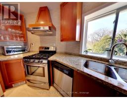 Kitchen - 63 Stephen Drive, Toronto, ON M8Y3M8 Photo 7