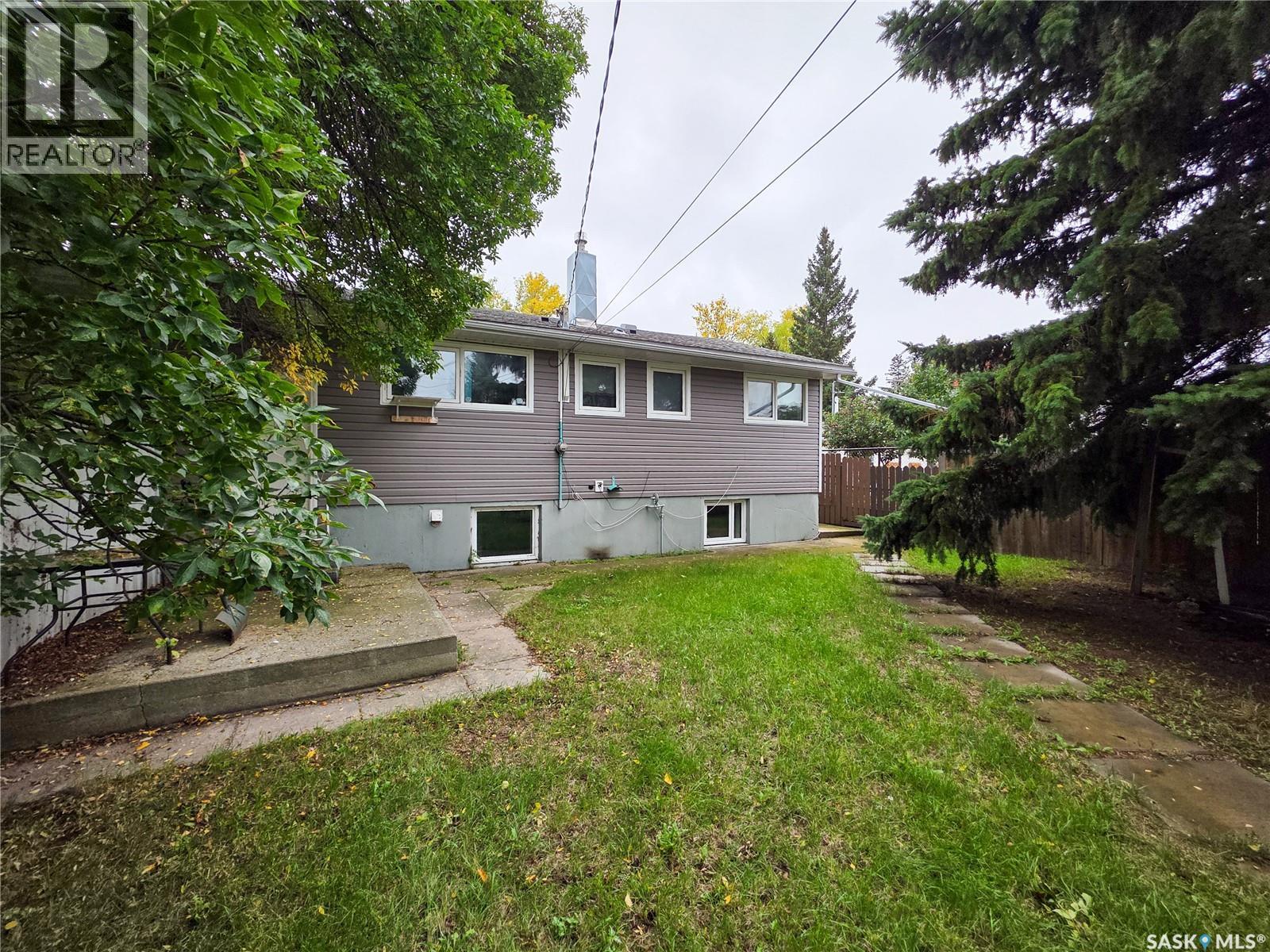 138 6th AVENUE E, Melville — photo 4