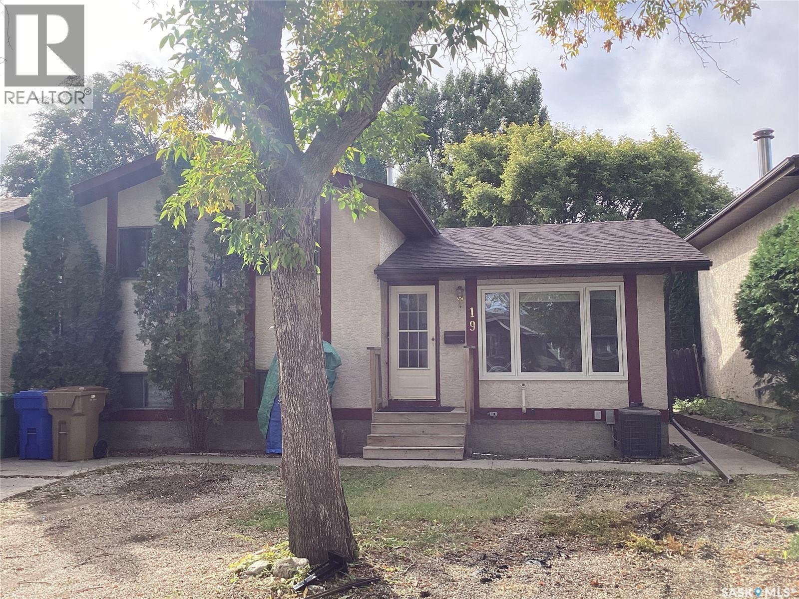 19 Newstead AVENUE, Regina — photo 2