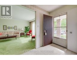 Family room - 16 Bonnylyn Drive, Waterloo, ON N2M1S6 Photo 6