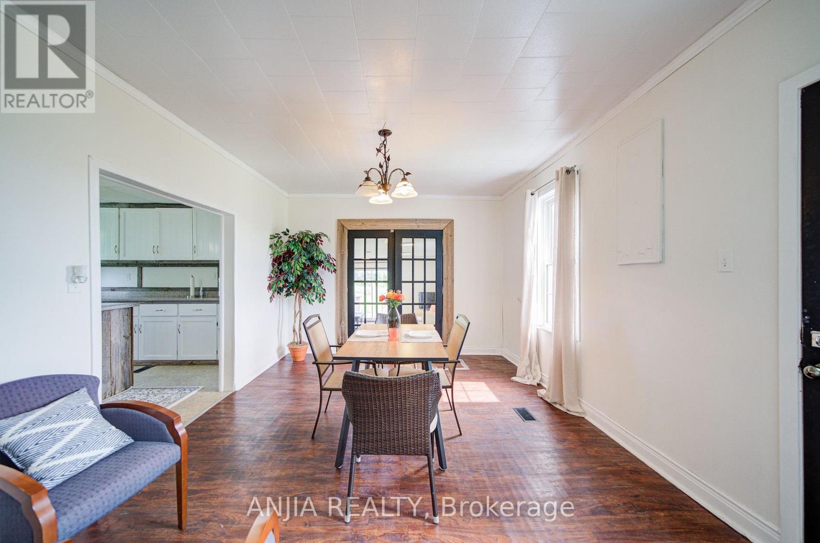 1290 ROSEBUSH ROAD - 10