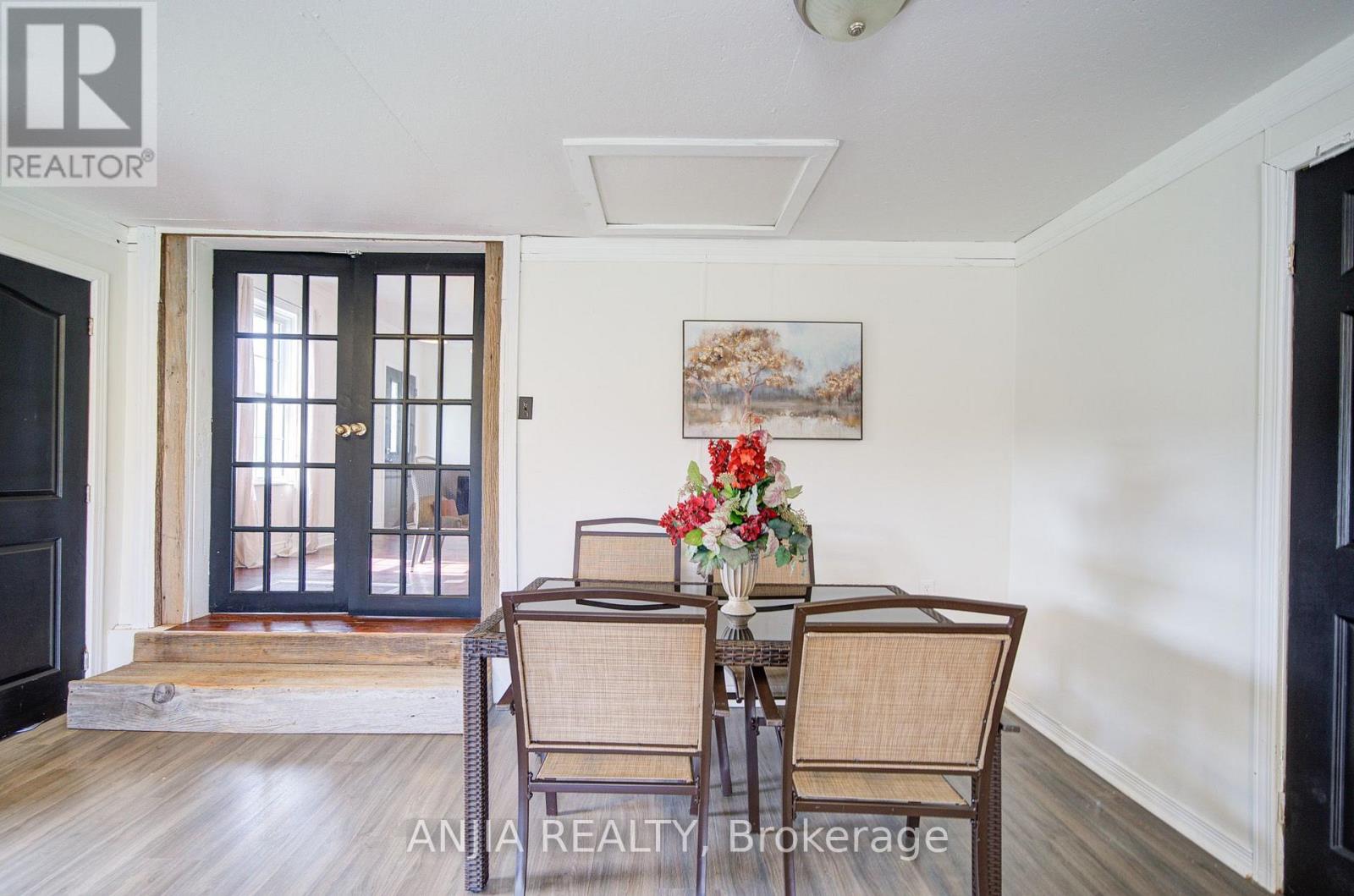 1290 ROSEBUSH ROAD - 14