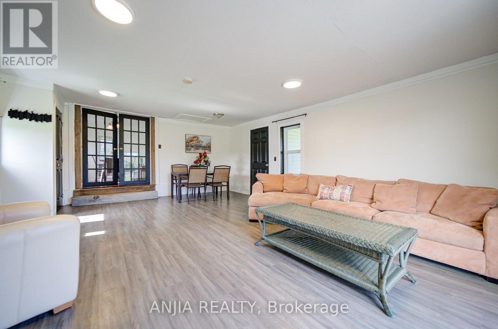 1290 ROSEBUSH ROAD - Image 19