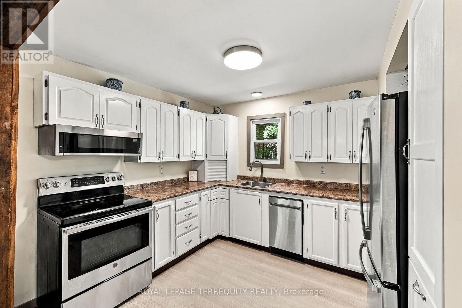 43B BRIGHTS LANE - Image 23