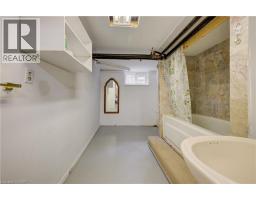 227 Lydia Street, Kitchener, ON N2H1W4 Photo 35