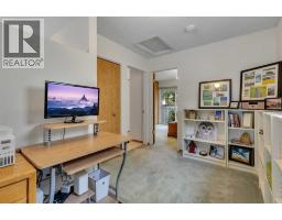 86 Coventry Lane NE - photo 16