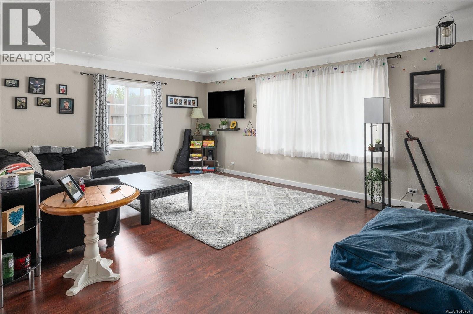 910 Esplanade Ave - 11