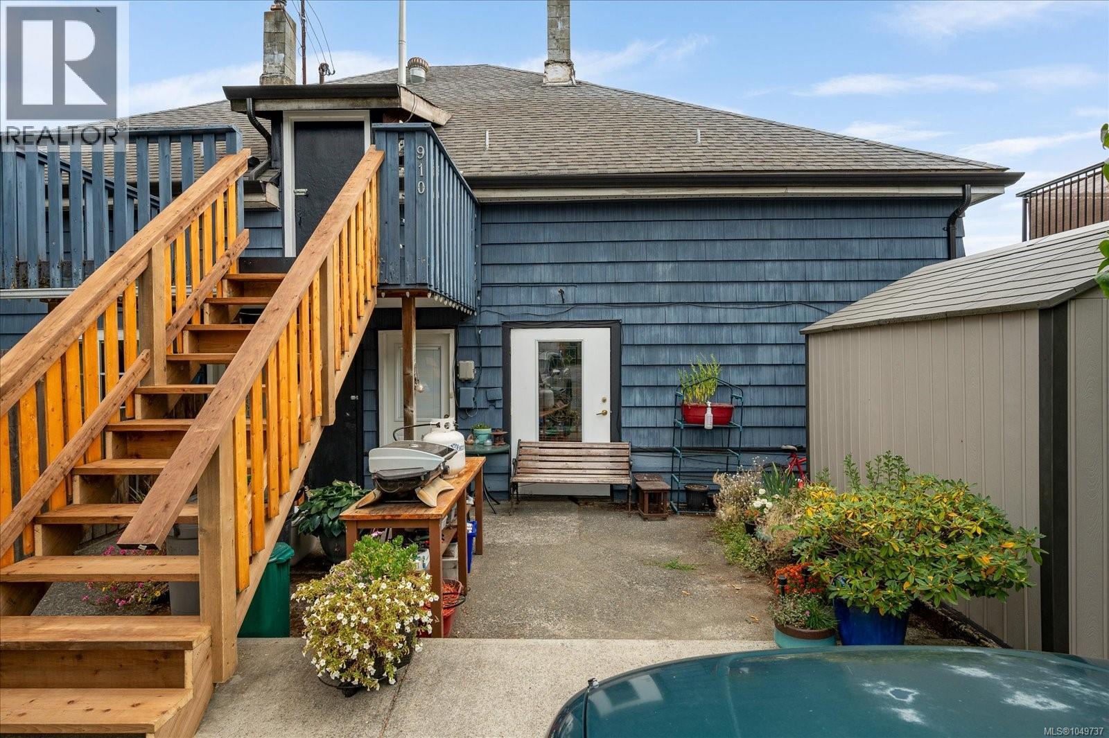 910 Esplanade Ave - 23