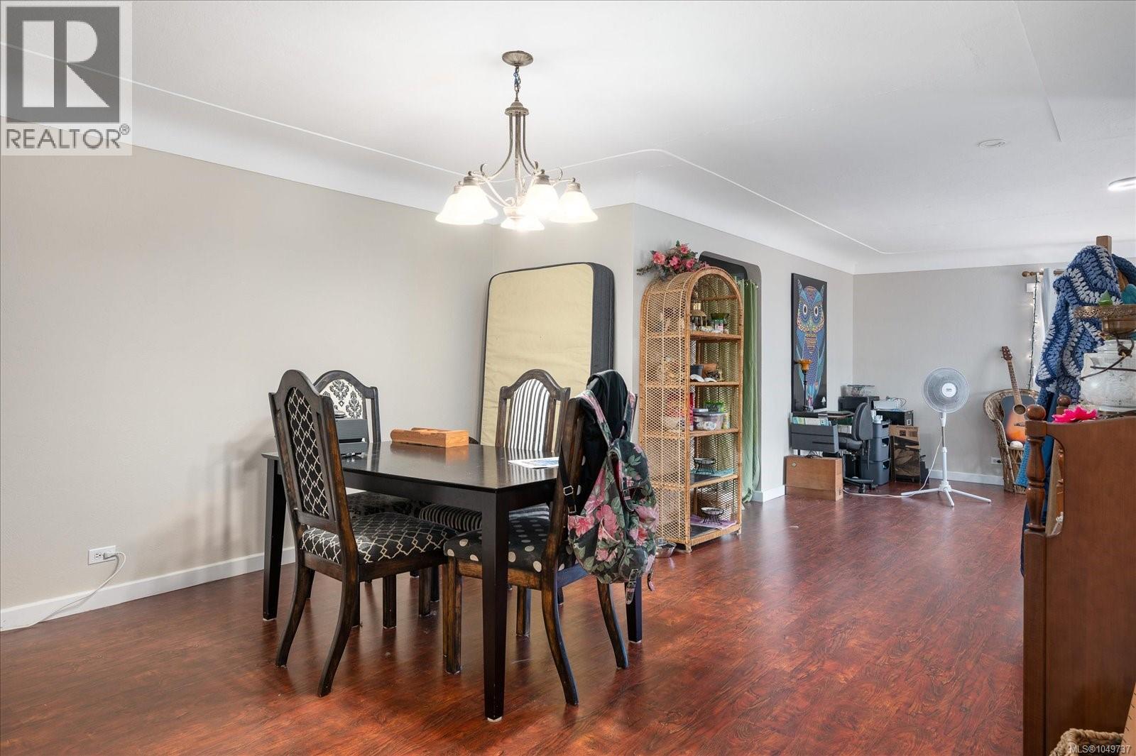 910 Esplanade Ave - Image 29