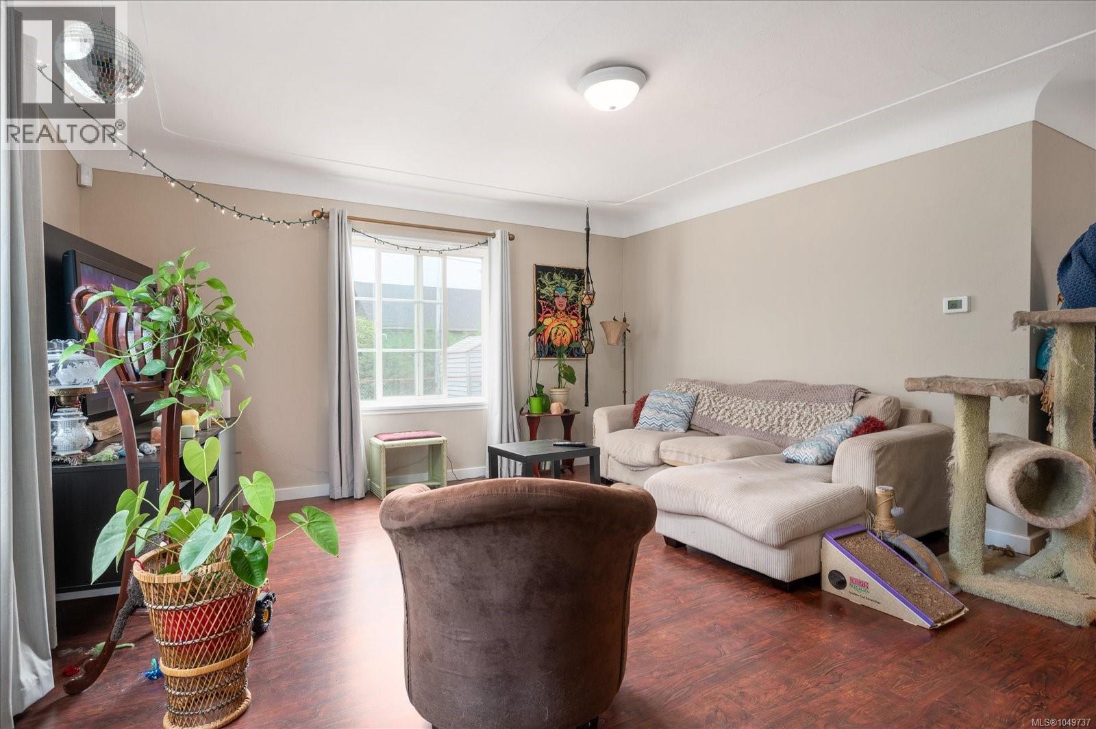 910 Esplanade Ave - 33