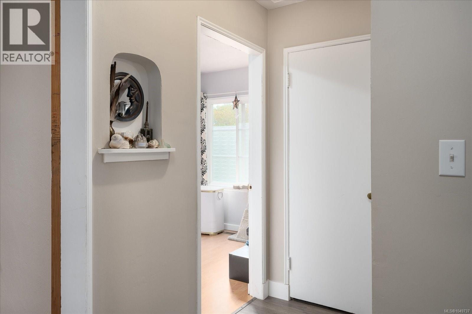910 Esplanade Ave - Image 34
