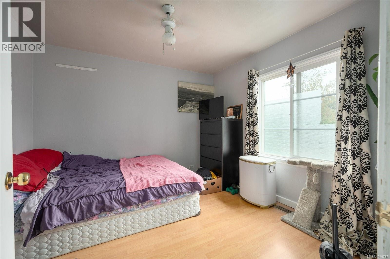 910 Esplanade Ave - Image 35