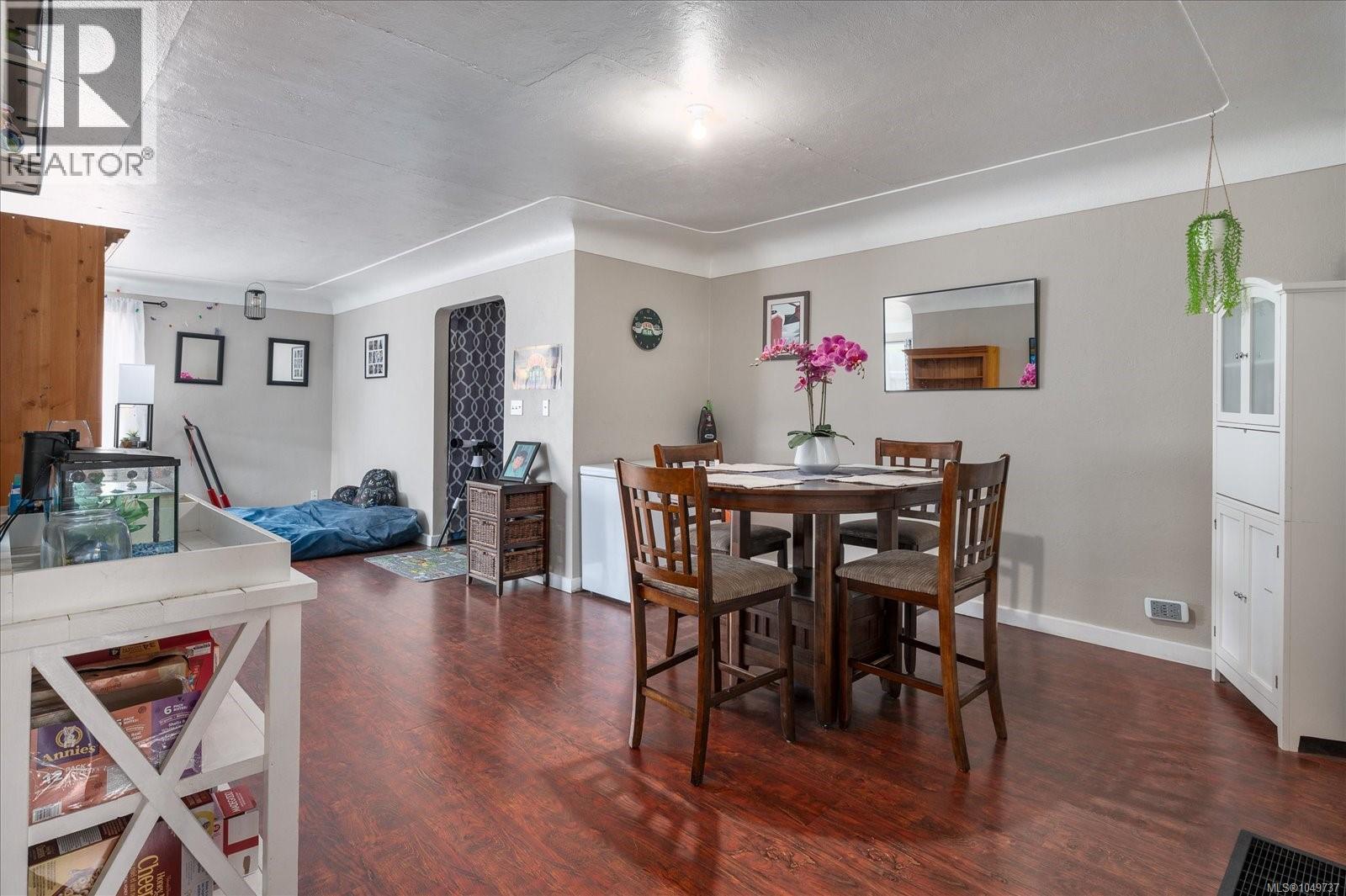 910 Esplanade Ave - Image 9