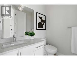 3817 Centre A Street Ne, Calgary, AB T2E3A5 Photo 38