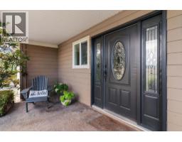 Foyer - 2848 Inverness Road, West Kelowna, BC V4T1J5 Photo 6