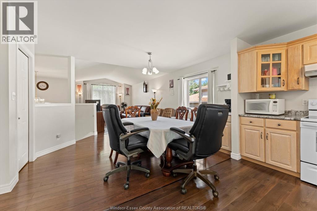844 COTTAGE GROVE - Image 9