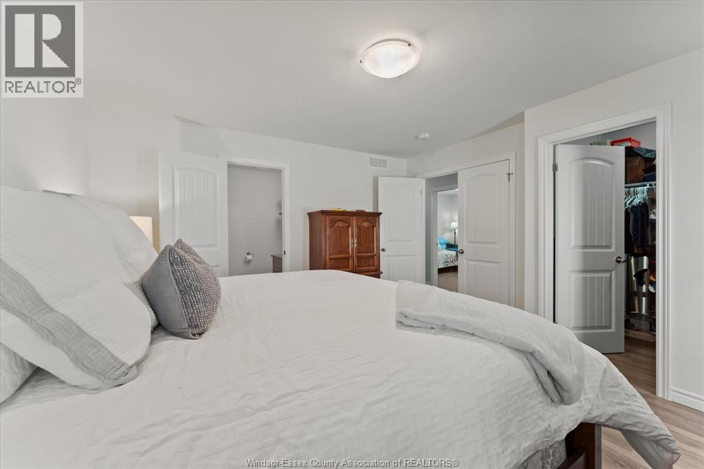 392 CYPRESS LANE - Image 19