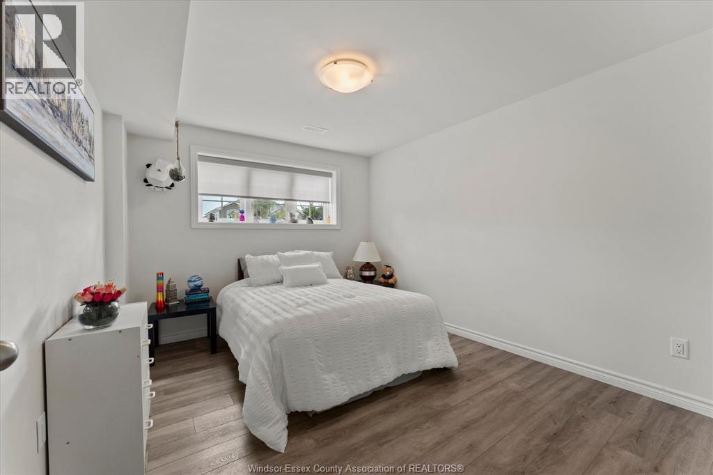 392 CYPRESS LANE - Image 30