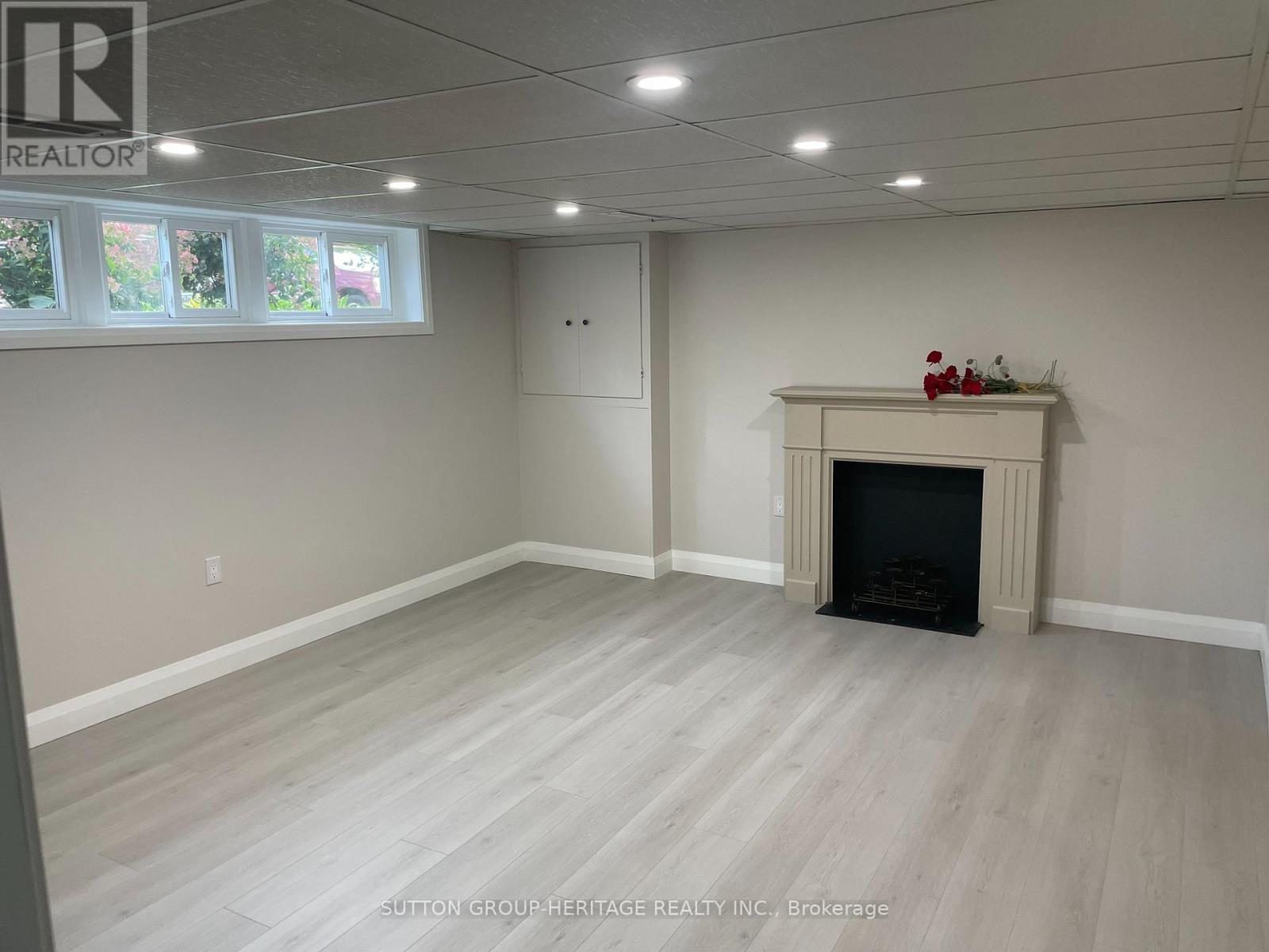 160 LAUREL COURT - Image 18