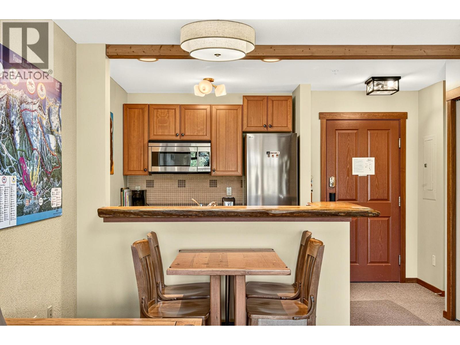 #304 5258 HIGHLINE Drive - 3