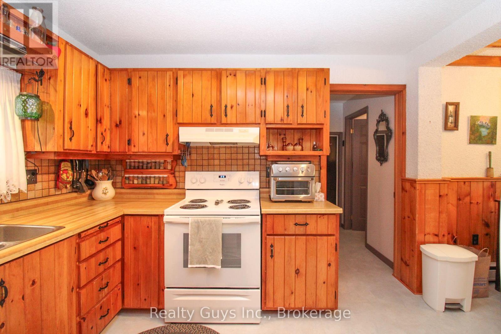 126 LAKESIDE DRIVE - Image 19