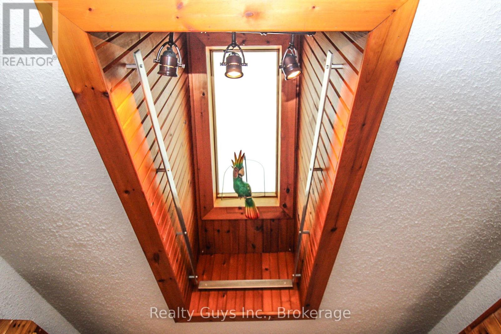126 LAKESIDE DRIVE - 23