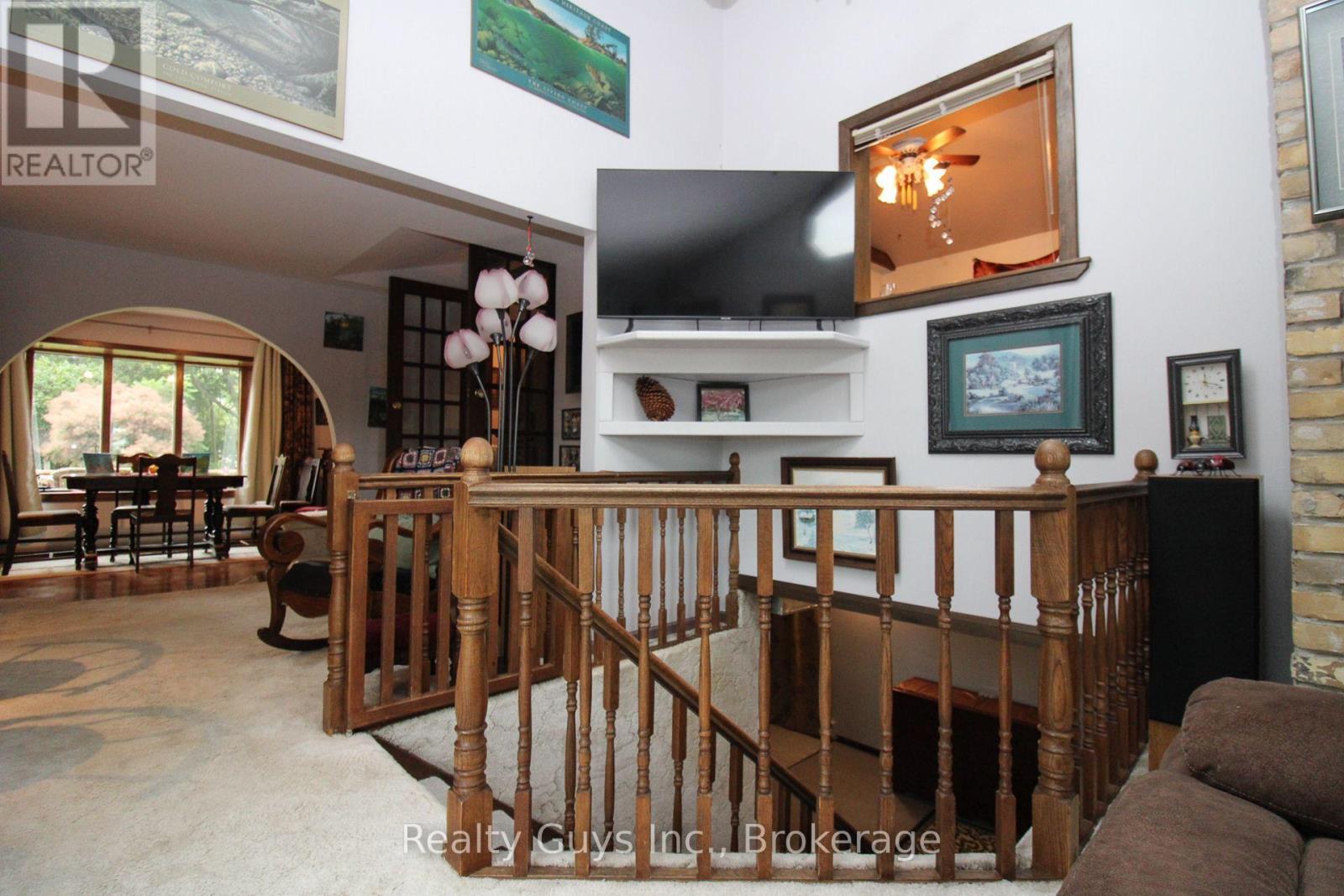 126 LAKESIDE DRIVE - 28