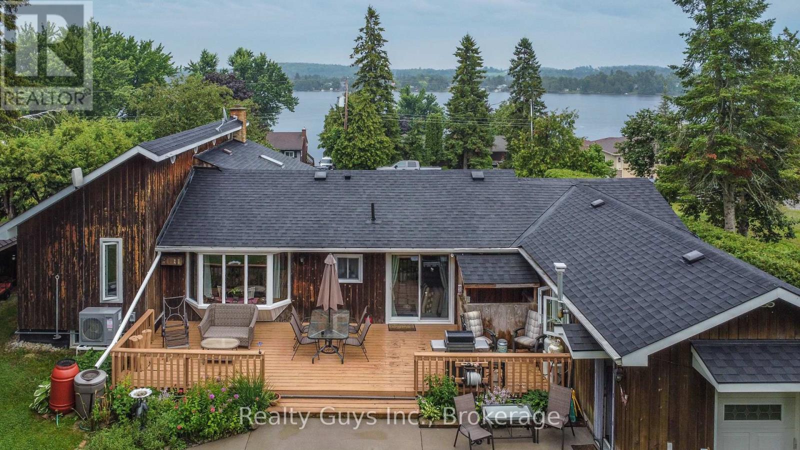 126 LAKESIDE DRIVE - 6