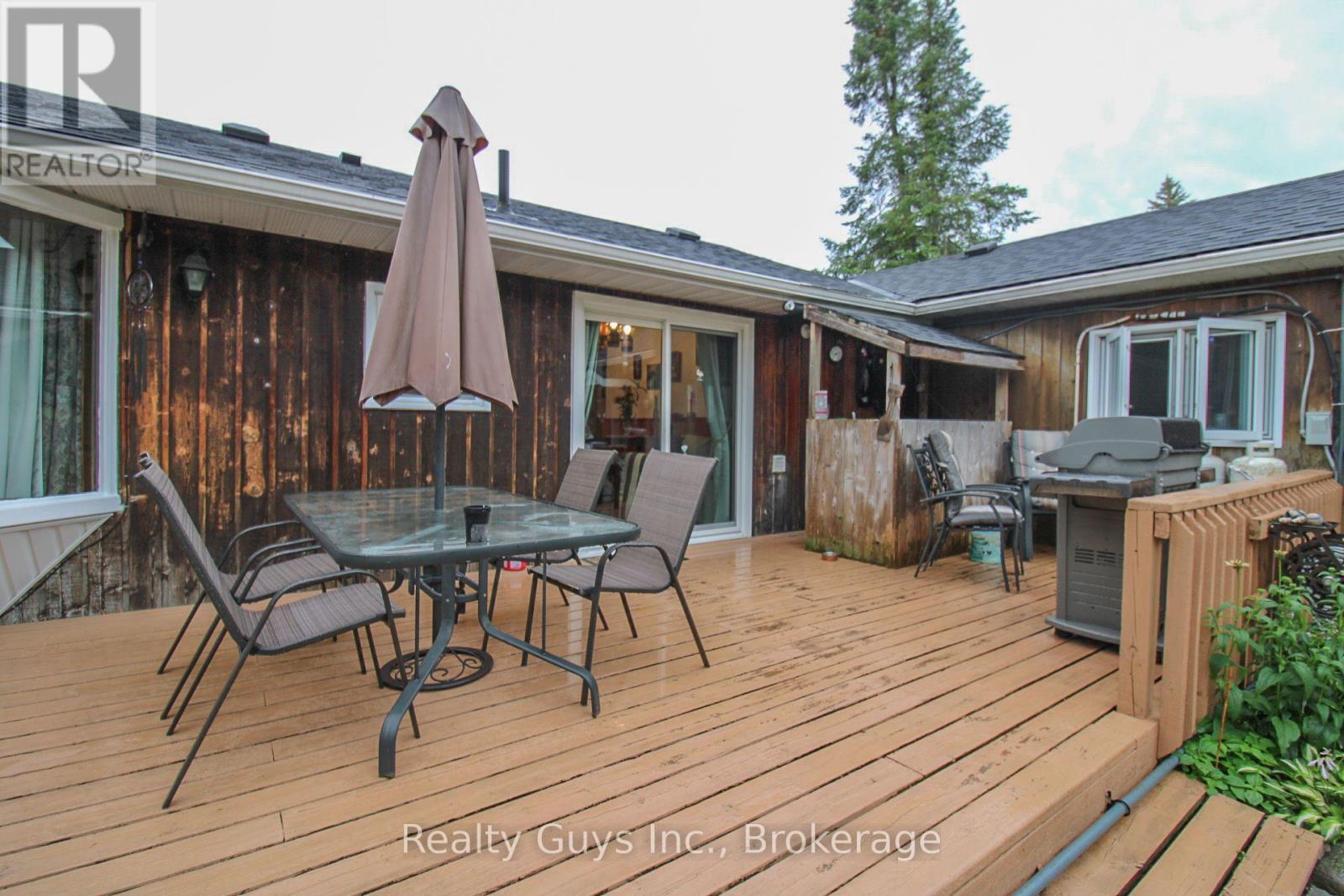 126 LAKESIDE DRIVE - 7