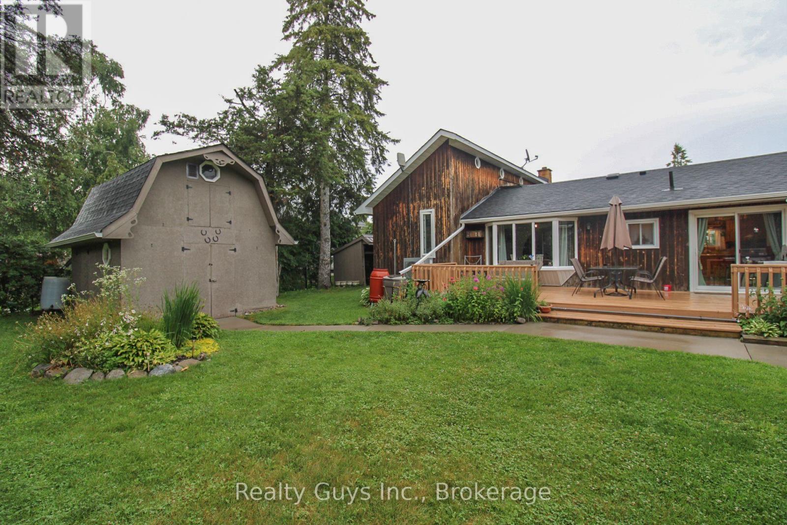 126 LAKESIDE DRIVE - 9
