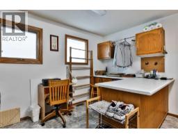 2265 27 Avenue S - photo 21