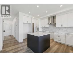 4pc Bathroom - 85 Walgrove Bay Se, Calgary, AB T2X5P1 Photo 8