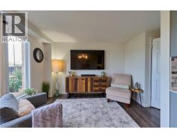 212 Red Clover Court, Kitchener, ON N2E4J5 Photo 9